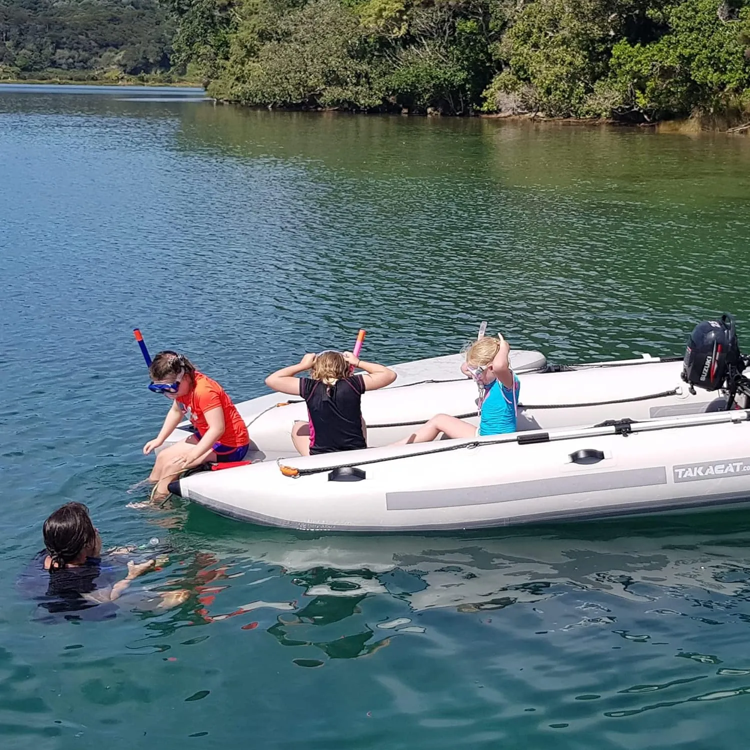420LX Inflatable Dinghy Boat Open Transom Sport Tender - 7-Person - 20HP, Ultra-Portable Open Bow Design, 4.2 Meters, Gray
