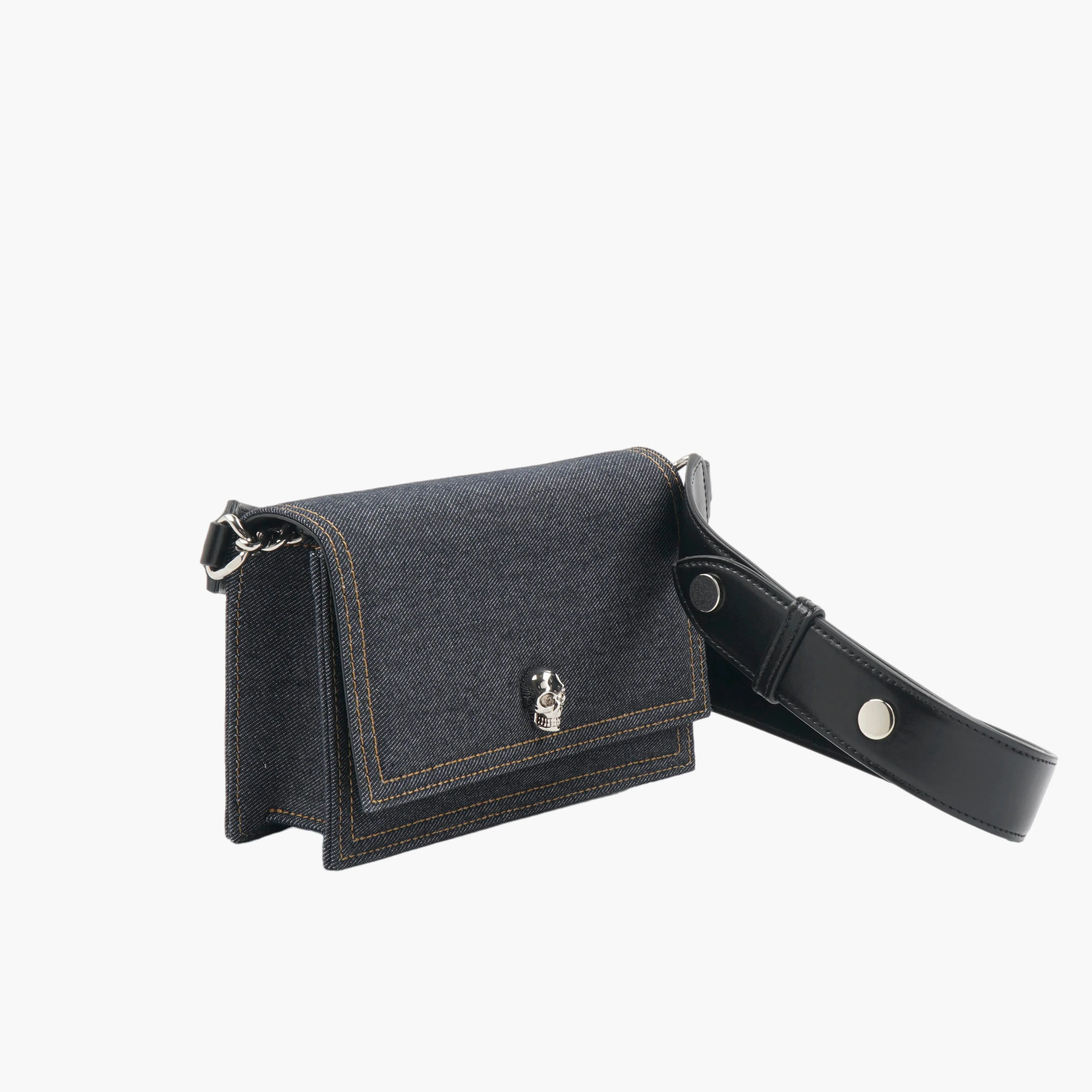 Alexander McQueen Nero Leather Bag with Skull Embellishment - Made in Italy