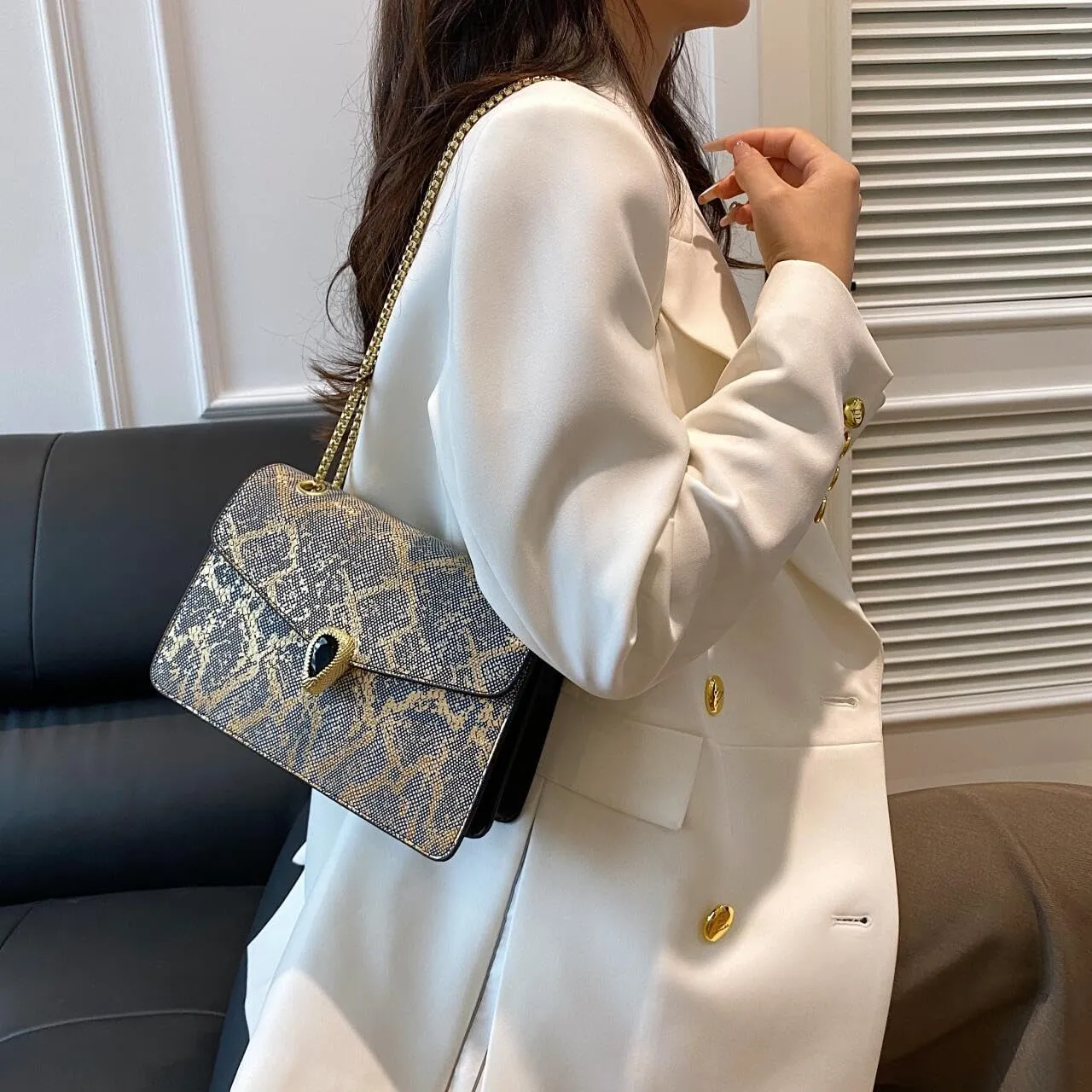 Crossbody Bags for Women Snake Printed Chain Shoulder Bags Trendy Handbags Clutch Purses