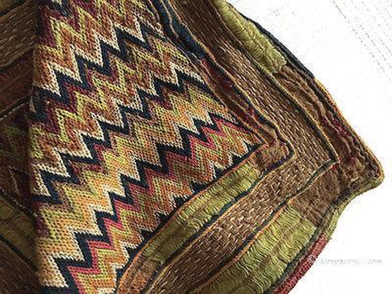 E121 SOLD RARE SEMI-ANTIQUE BANJARA STORAGE BAG SATCHEL PURSE - UNUSUAL COLORS