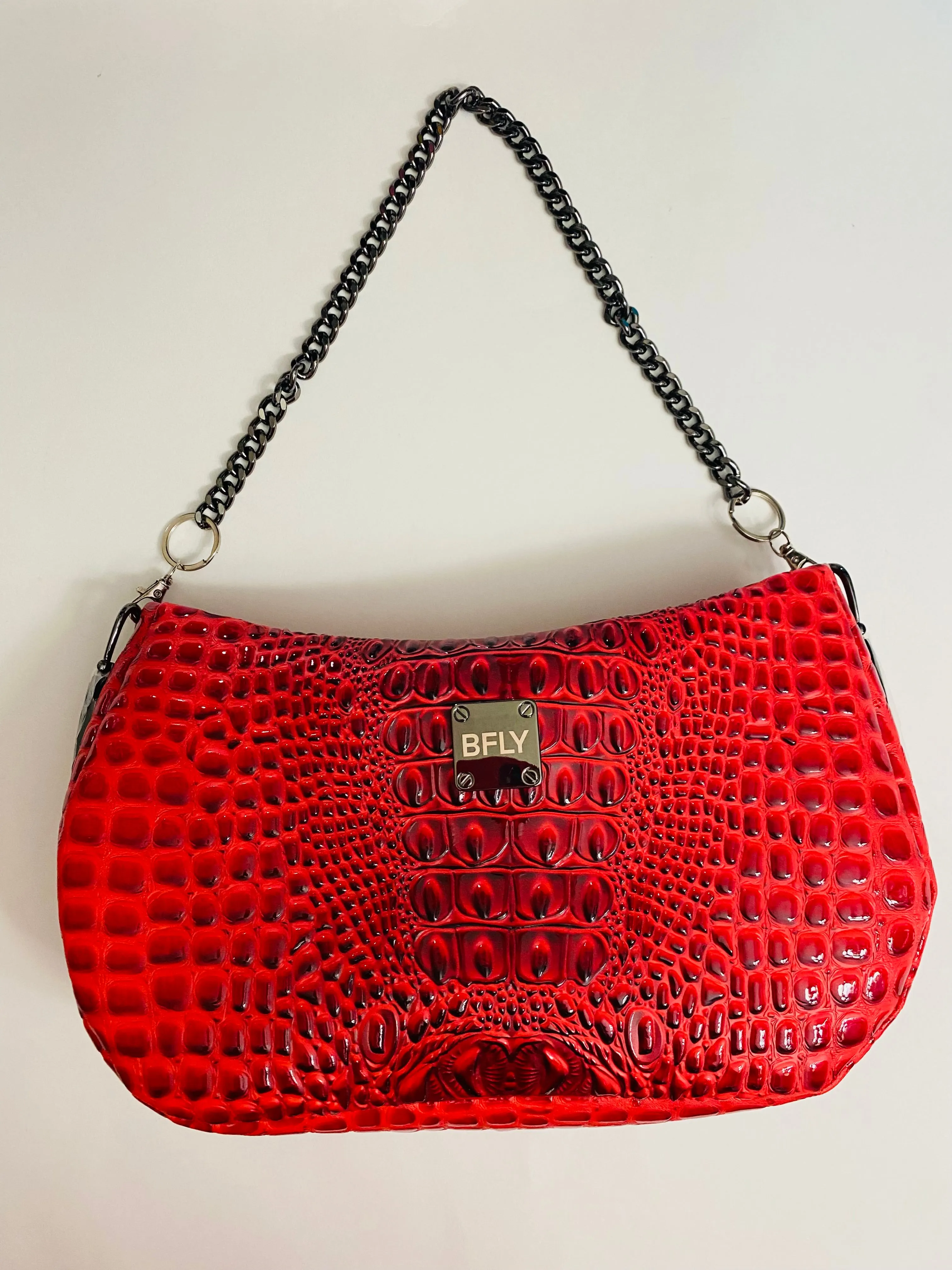 Embossed Gator shoulder bag with chain strap