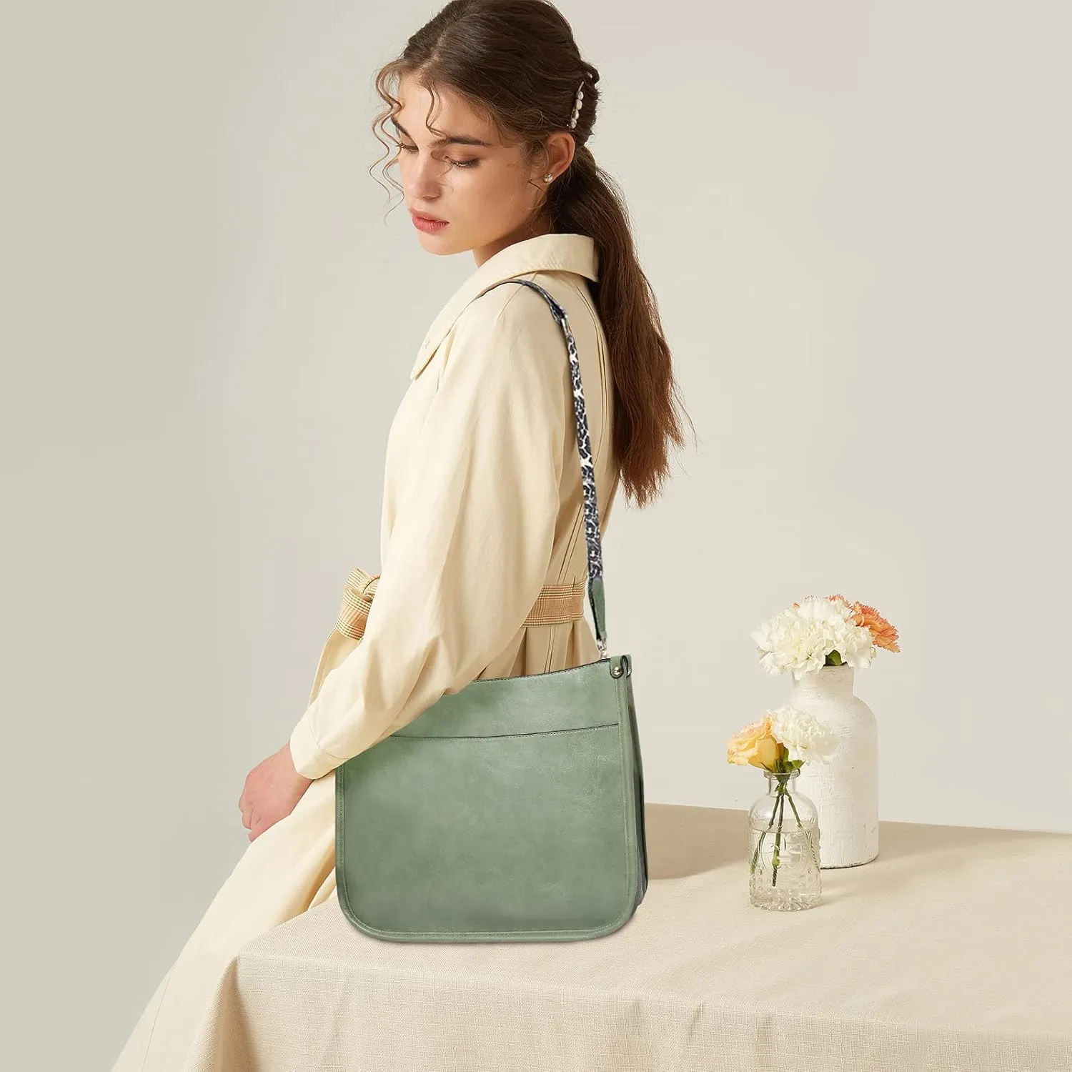 Ergocar Ladies Soft Leather Cross Body Bag, Waterproof Shoulder Bag with Adjustable Strap, Women's Cross-Body Bags