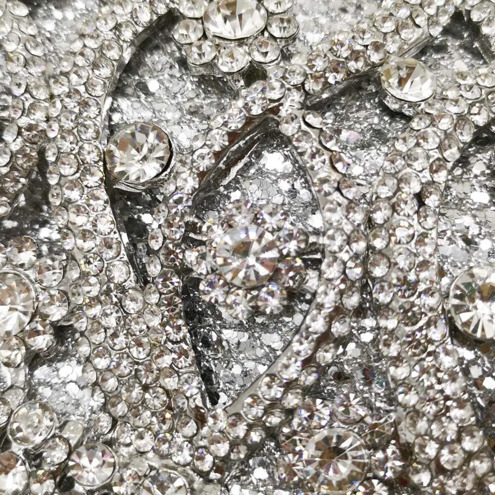 Glittering Patterned Crystal Clutch