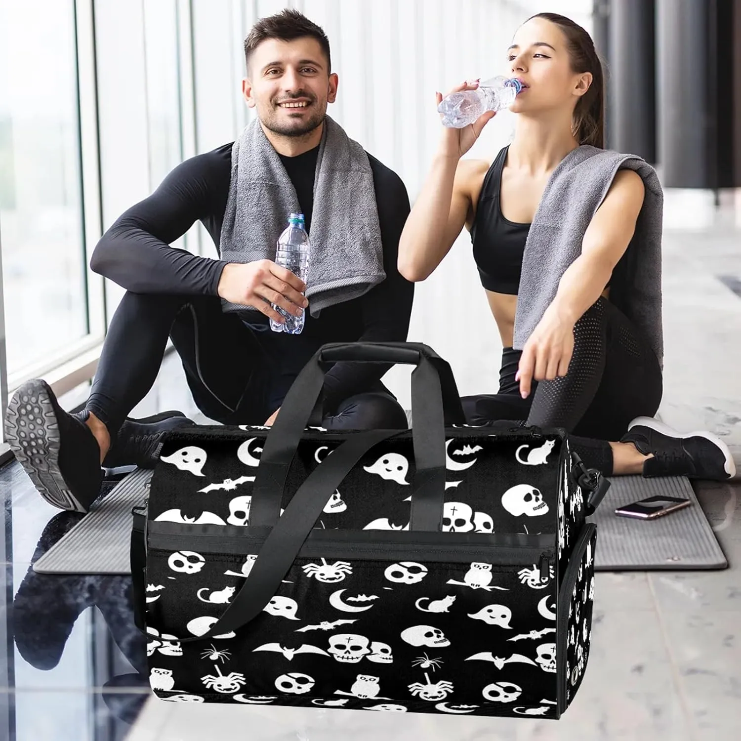 Gym Bag for Women Men Bat Black Gothic Travel Duffle Bag with Shoe Compartment Waterproof Sports Tote Bags Large Overnight Weekender Bags for Travel Swimming Gym Yoga Dance