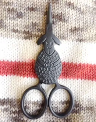 Kelmscott Designs - Sheep scissors