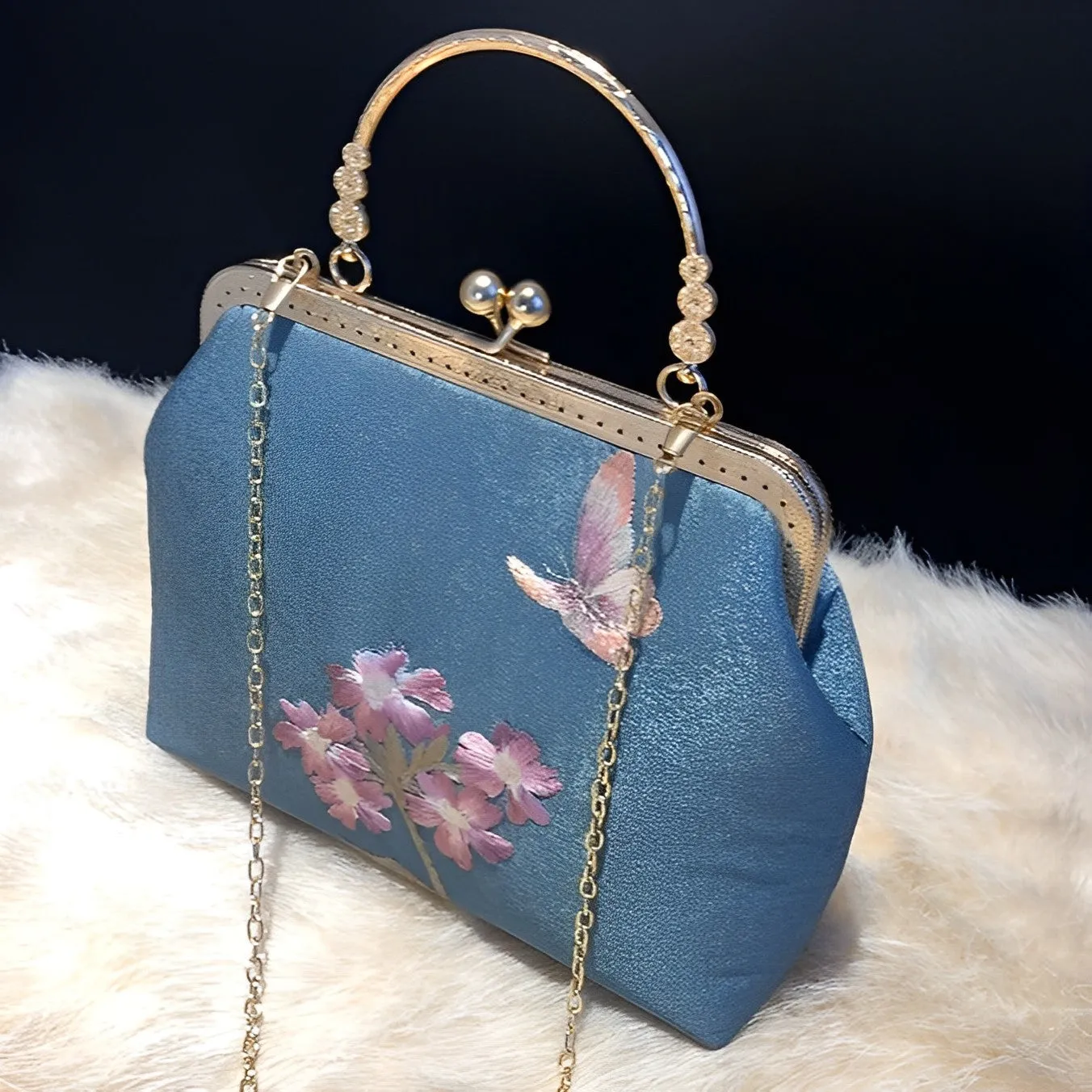 Lorene Vintage Embroidered Purse