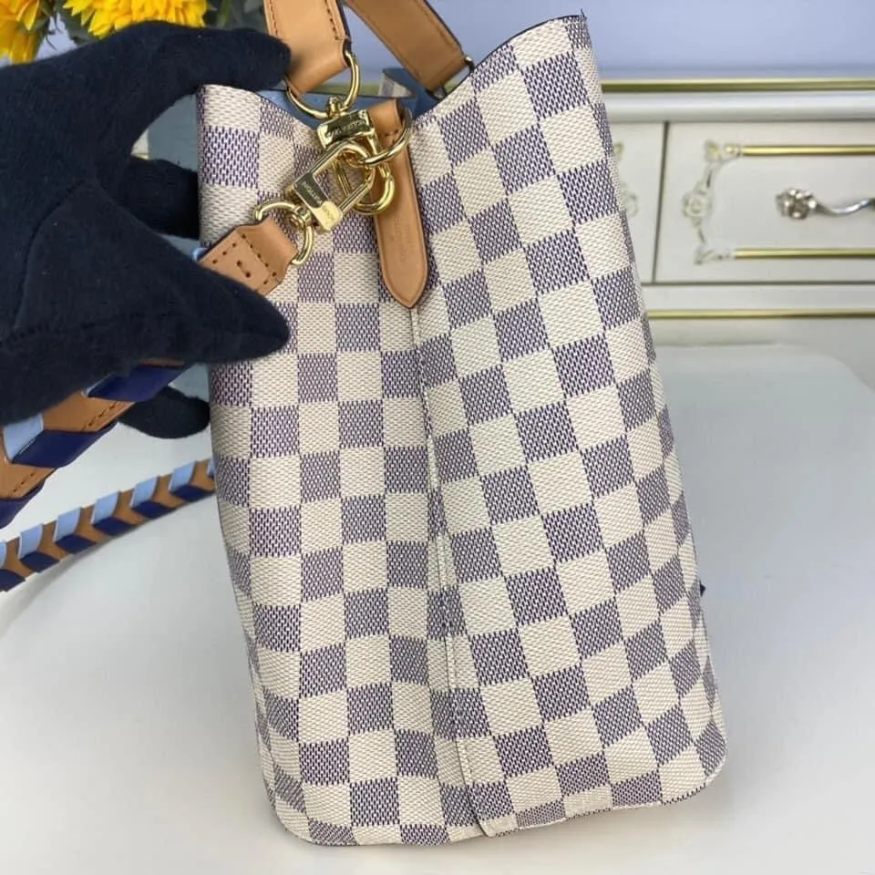 Louis Vuitton NeoNoe MM Bag
