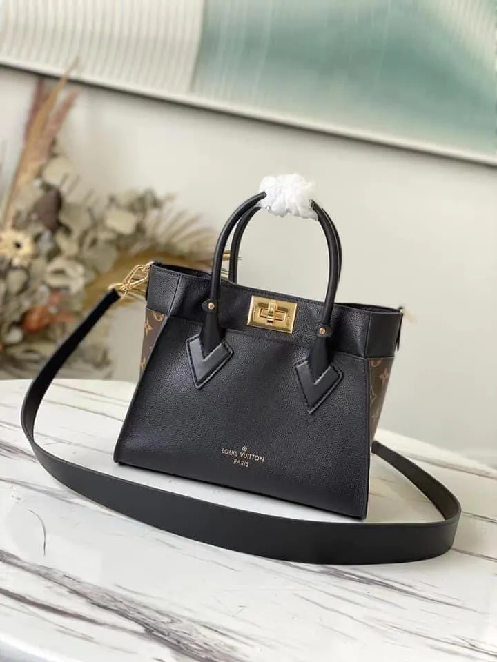 Louis Vuitton- On My Side