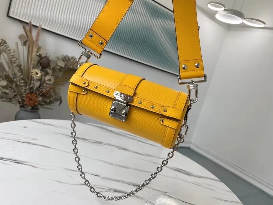 Louis Vuitton Papillon Truck