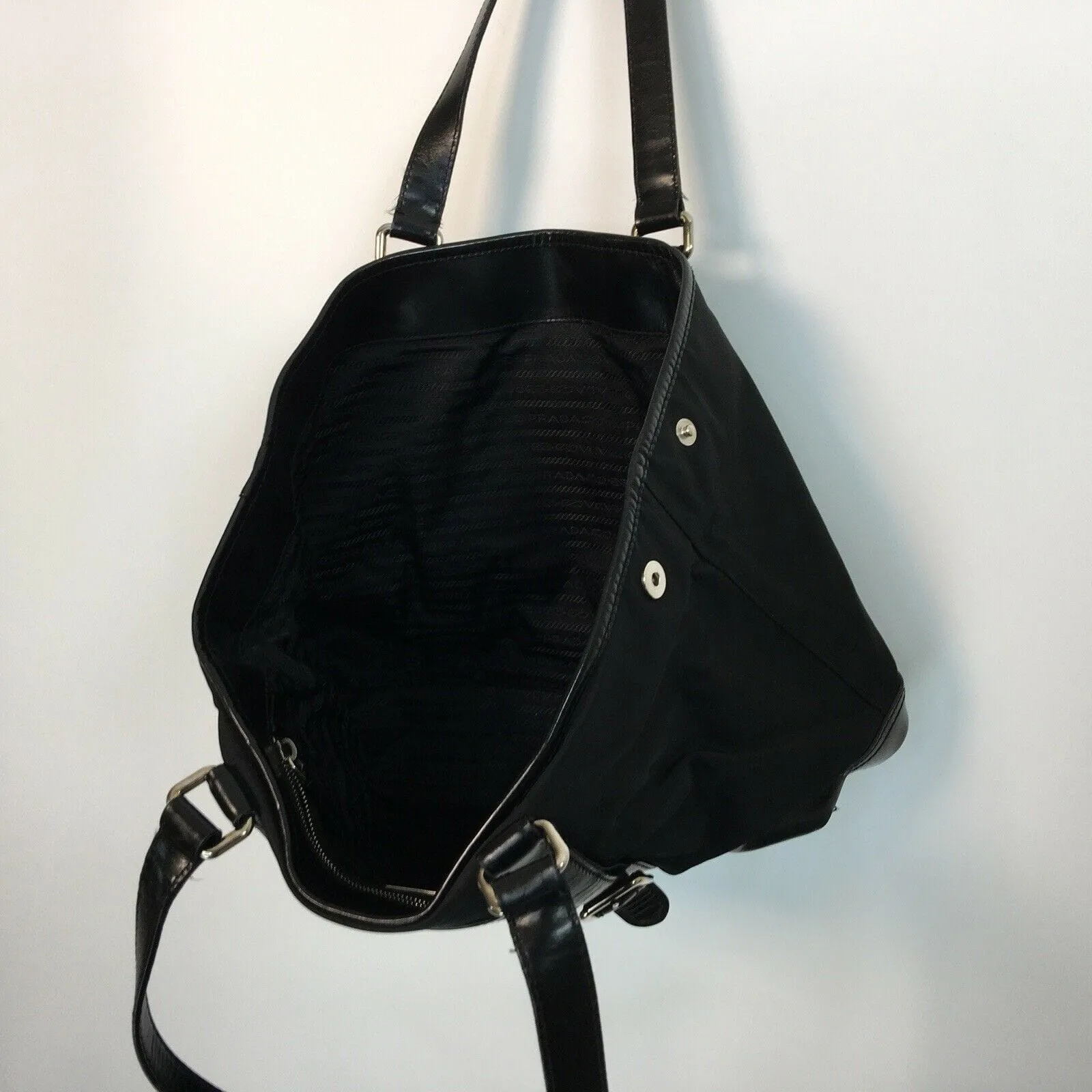 PRADA Women’s Nylon/Leather Expandable Shoulder Tote | Nero (Black) | L | Inner Snaps | Pre-Owned