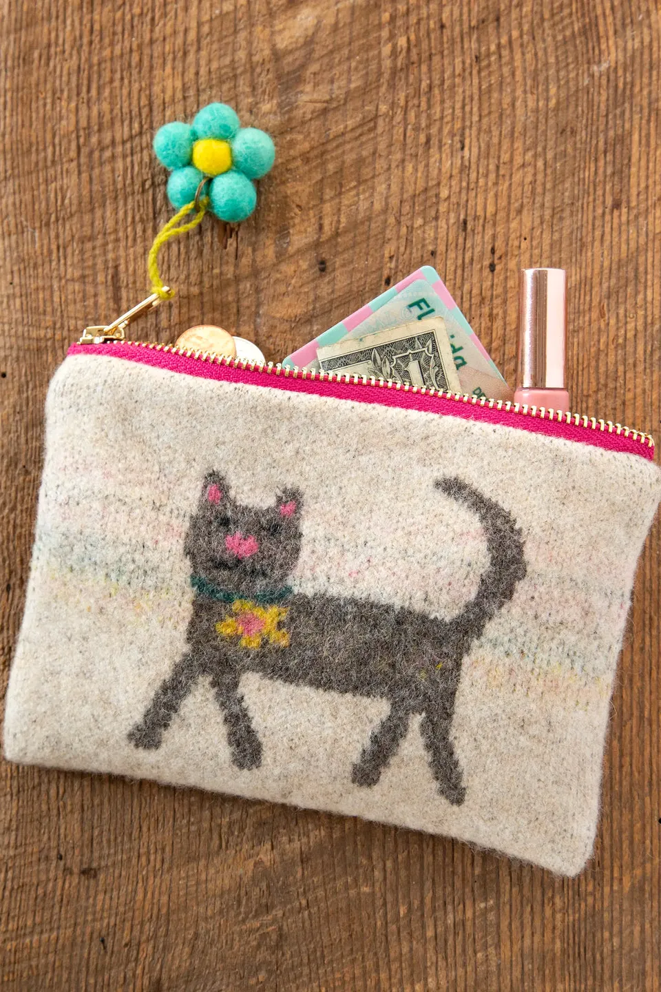 Sweater Cat Pouch