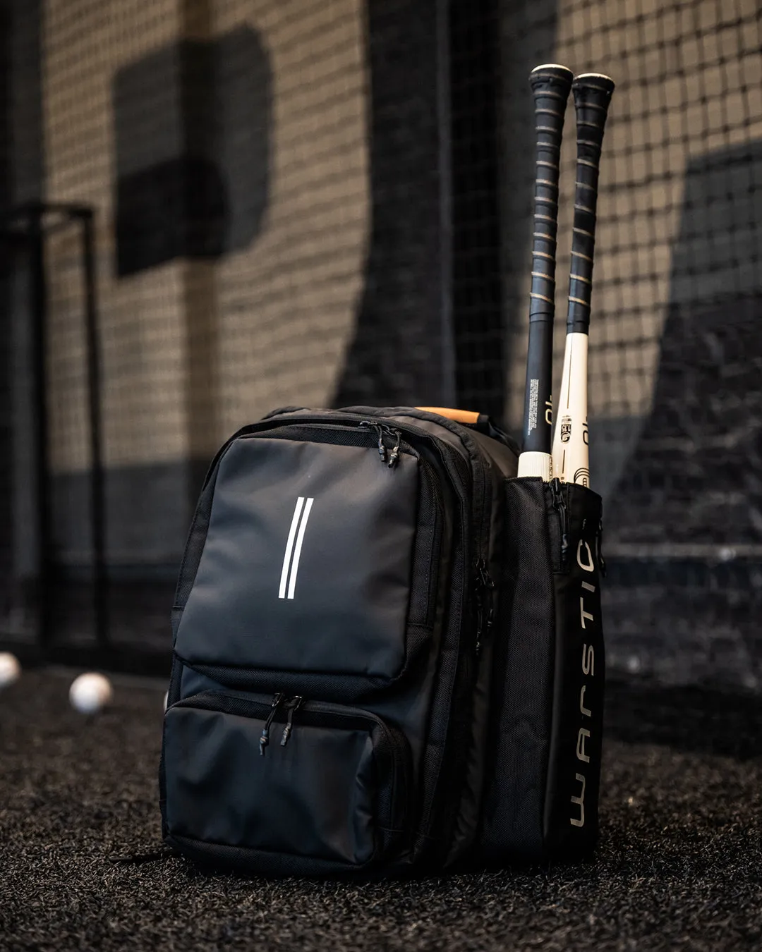 WARRIOR’S SLING BAT PACK (BONE)