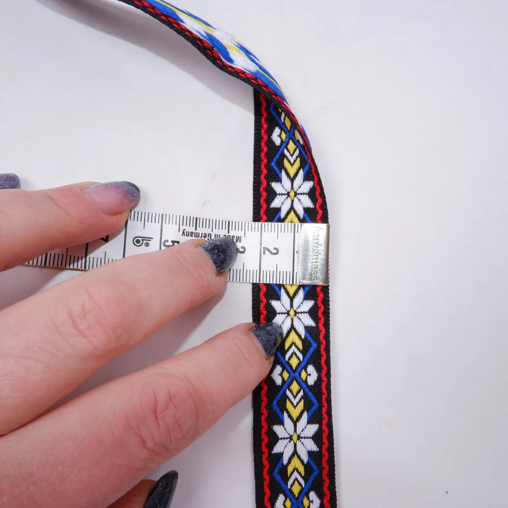 White Flower - Folk art trim - 20mm