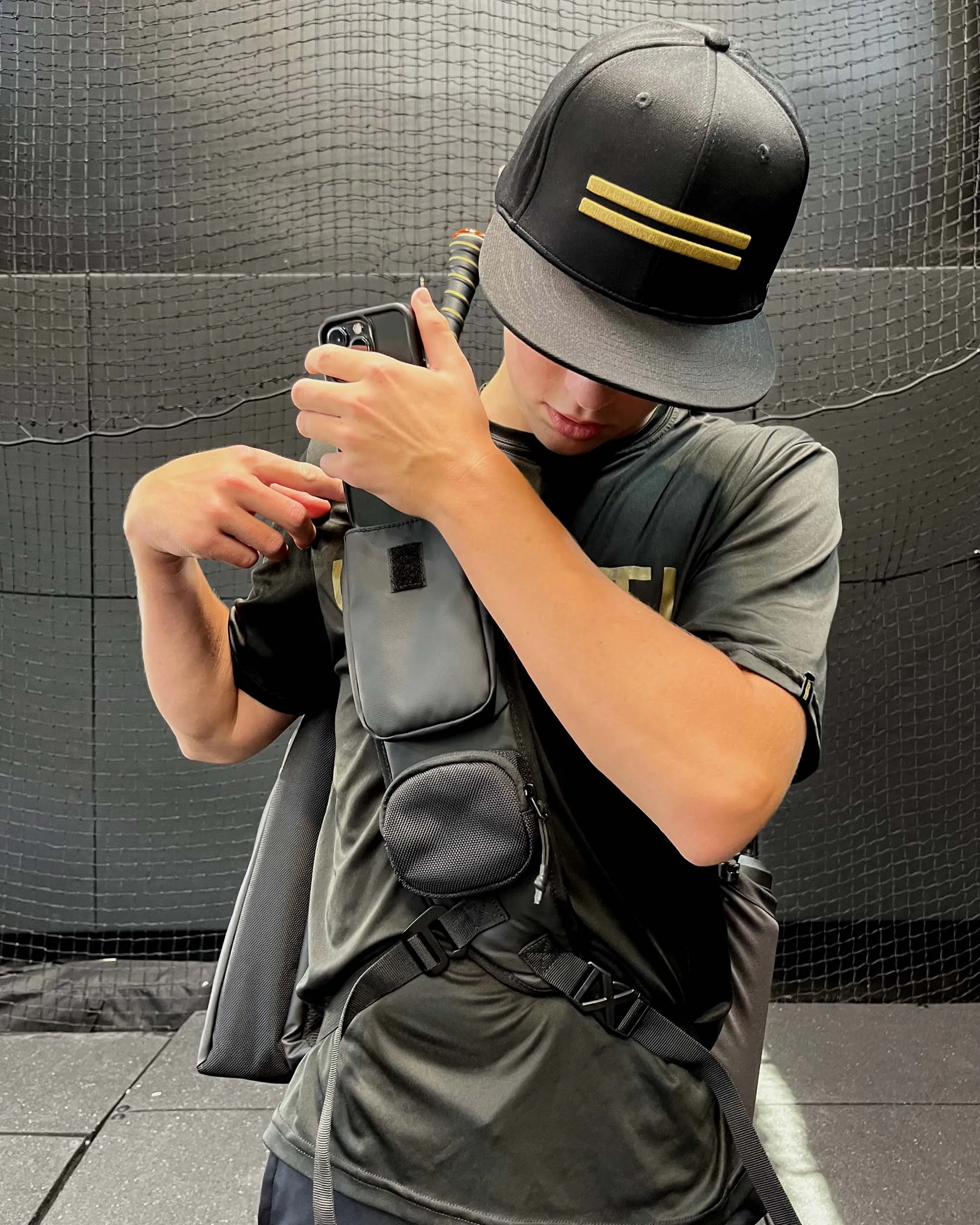 XL WARRIOR’S SLING BAT PACK (BONE)