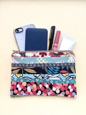 Zipper pouch / makeup bag (Button cube insert)